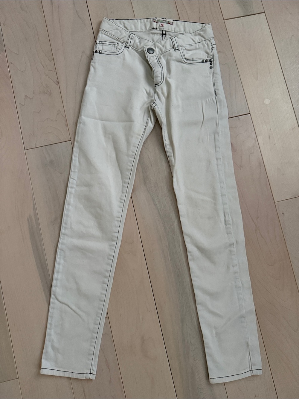 Bonpoint White Jeans with Contrast Stitching and Branded Button